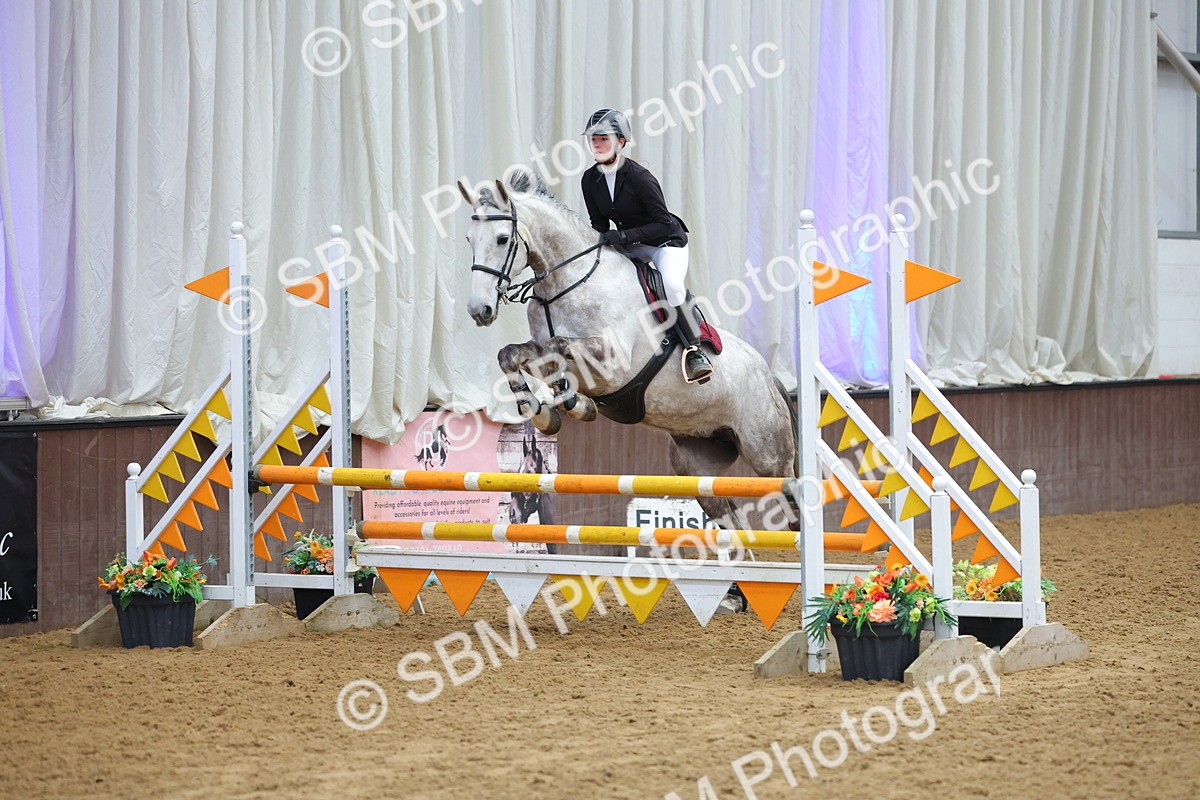 SBM_009727 - Class 20 - Senior British Novice/ 90cm Open - First Round (0.90m)