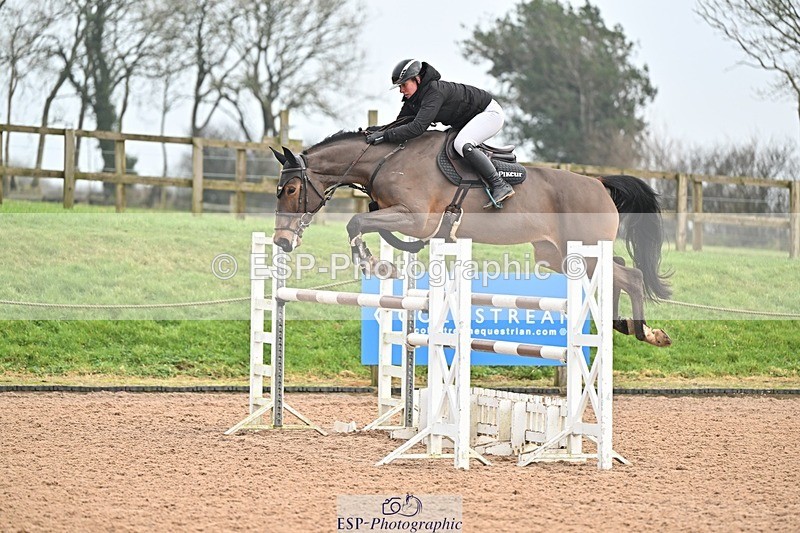 250122-142009-00615 - Cls 6 Foxhunter and 1.20m