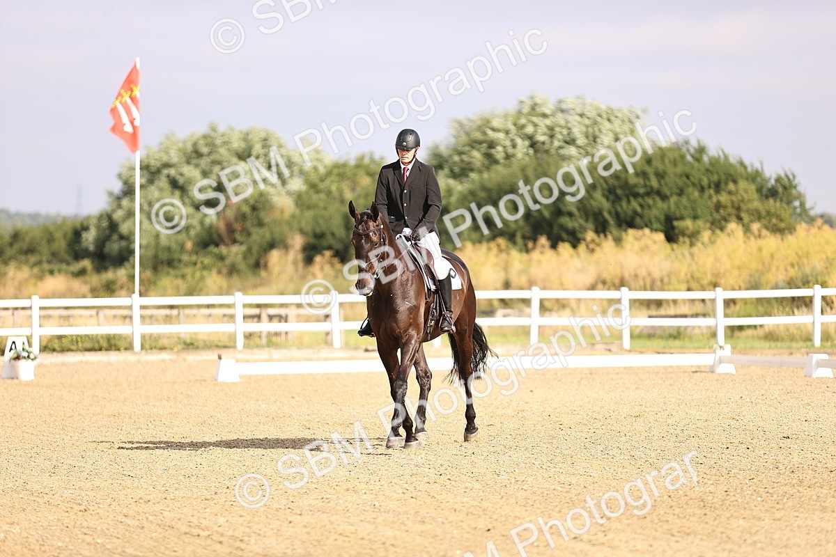 SBM_008472 - Novice 5 - 08.30-9.33