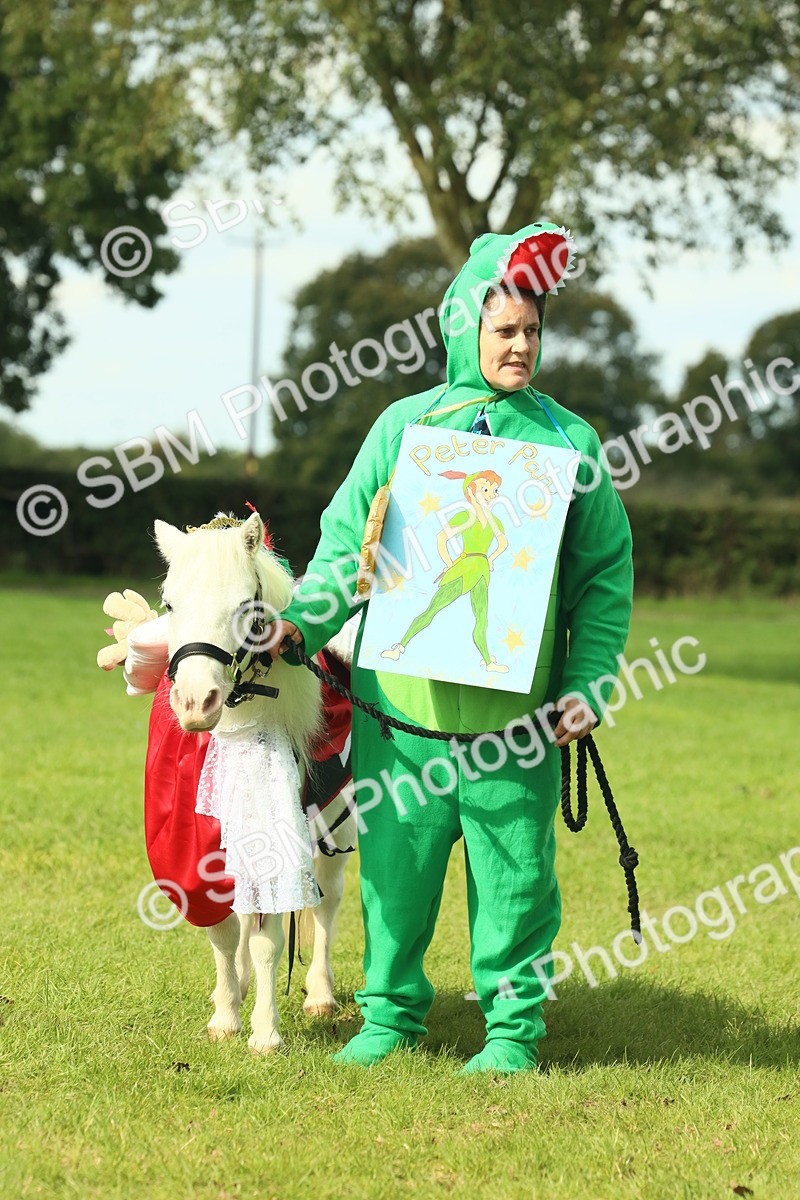 SBM_63560 - S35 - Fancy Dress Showing