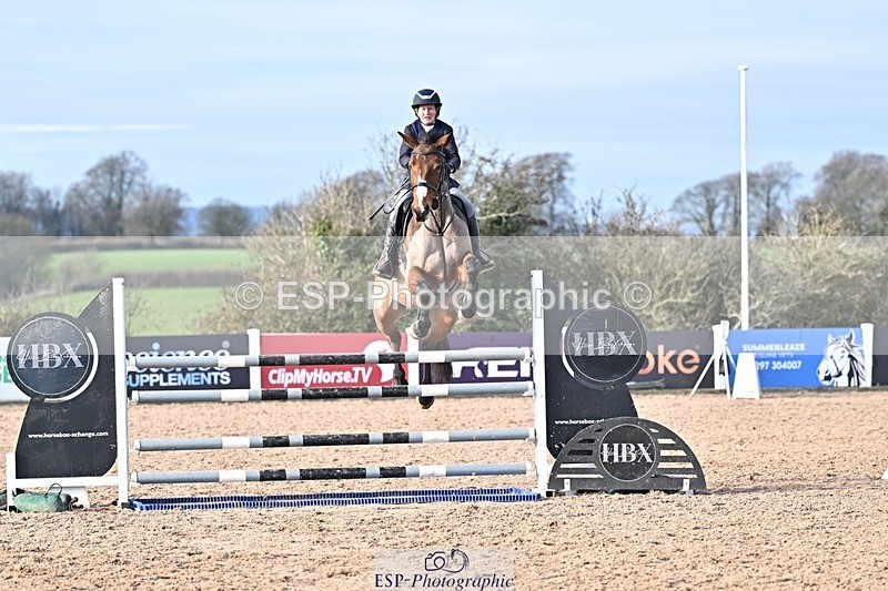 251126-122150-00434 - Cls 4 Newcomers and 1.10m