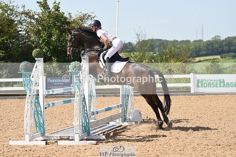 230906A-130524-00415 - Newcomers & 1.10m Open