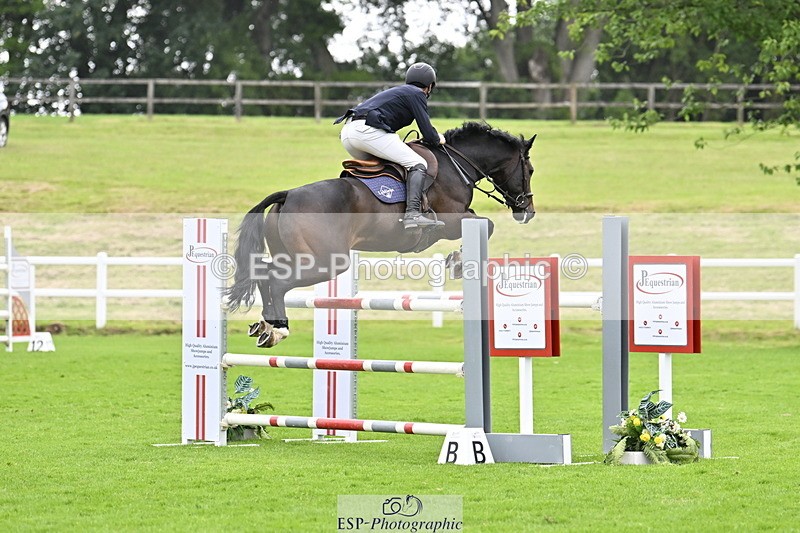 250613A-132614-02212 - Cls 3 Snr Foxhunter