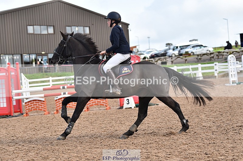 231029A-113224-03066 - Pony Newcomers & 1m Open