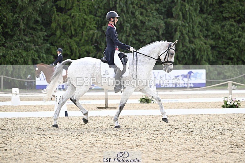 000101-193950-04021 - 421-ASK_FOR_MANCHIER-Tom_Jackson