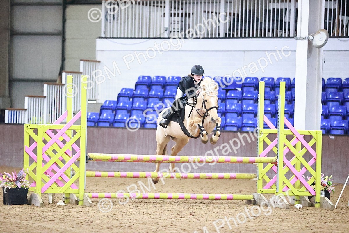 SBM_001777 - Class 9 - Pony Intro 75cm