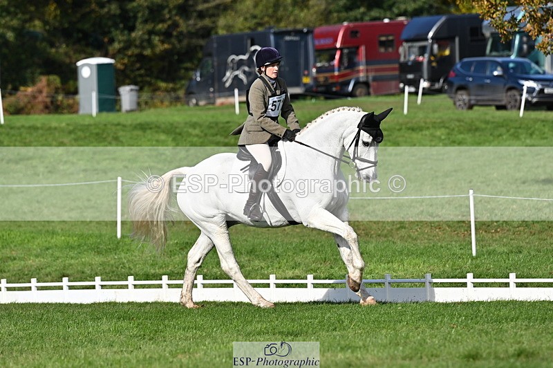 251024A-122059-09937 - G-571-Zoe.Mccanlis