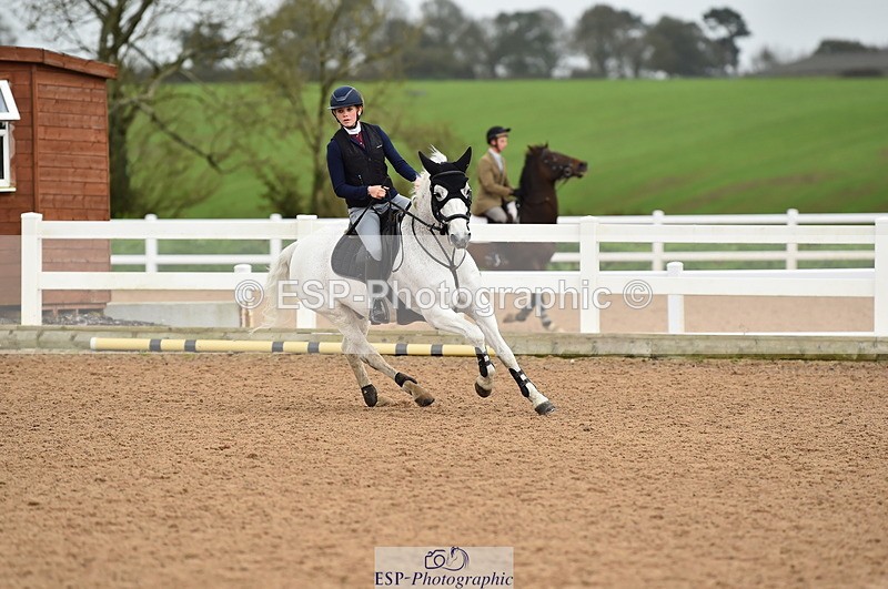 231028A-132824-01706 - Cls 4 Newcomers & 1m Open