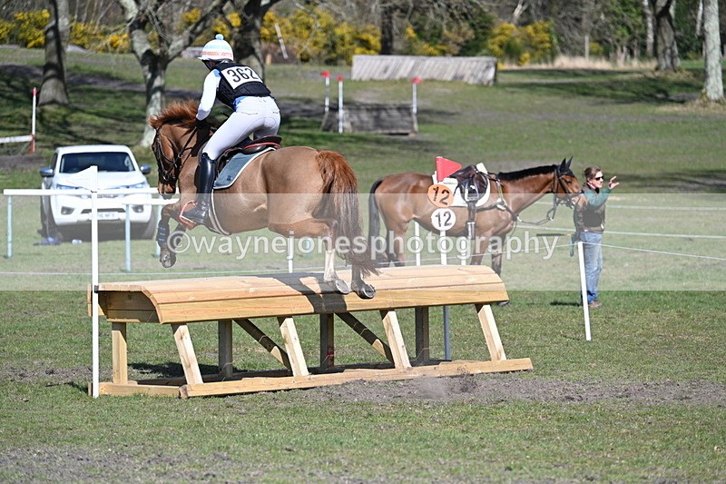 WJ7_1383 - XC Time 13:35 to 13:40