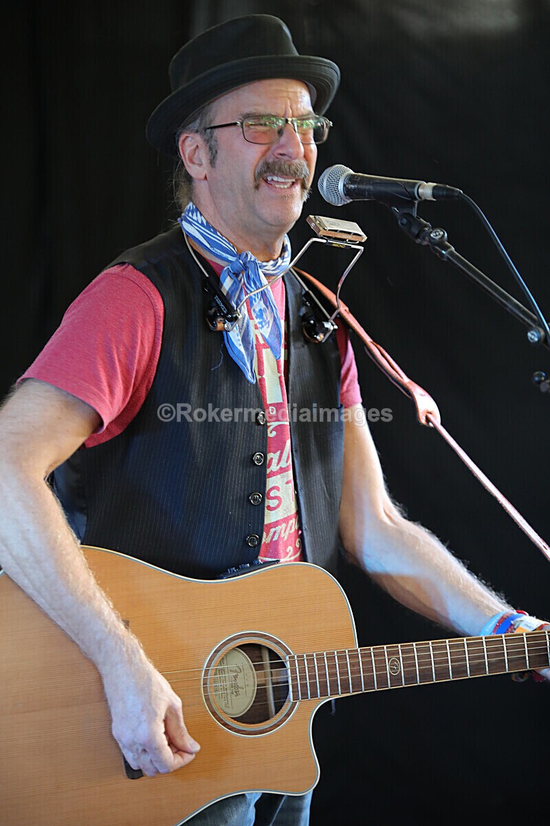 FOLK N BLUES-131 - FOLK and BLUES SEPT 2022