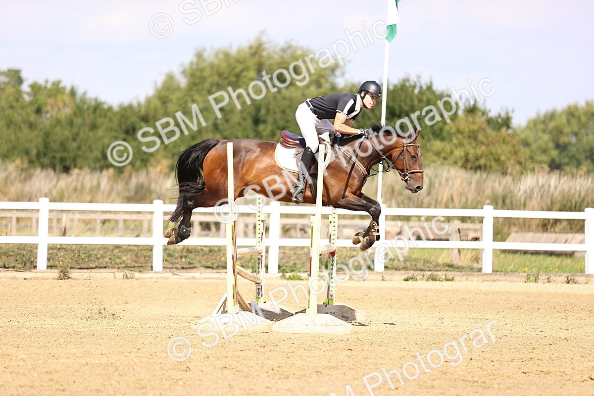 SBM_005914 - Class 9 - Senior British Novice - 90cm