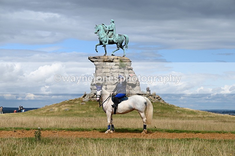 DSC_8948 - Time at Statue 14:33 to 15:10