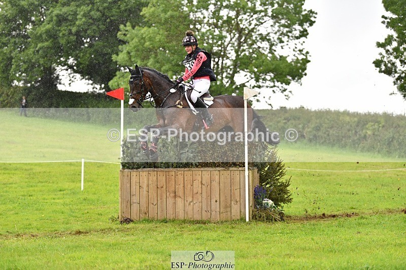 240526-134426-22624 - 539-PURE_TRENDSETTER-Ellie_Fredericks