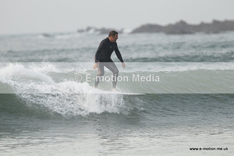 SU 091010 335 - Surf Oct 2010