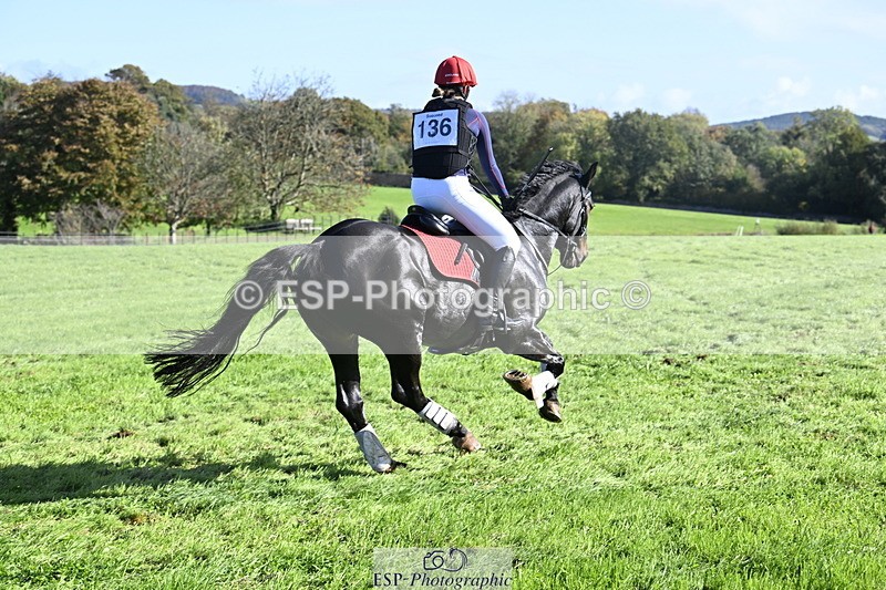 251024A-124306-11250 - B-136-Sophie.Jackson