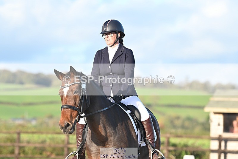 231105-151037-03010 - Cls 4 Novice 24 15.24 to 16.35 break