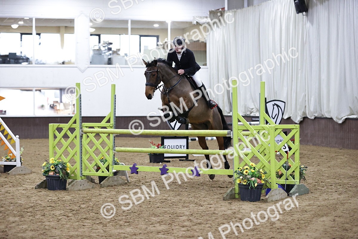 SBM_001029 - Class 4 - Senior Newcomers/ 1.10m Open