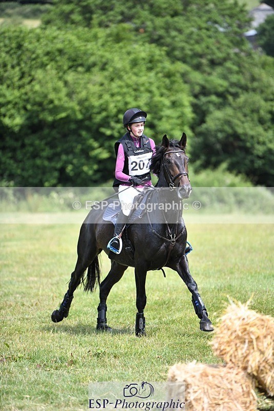 230625-111730-02025 - XC 90cm 11.00 to 12.00