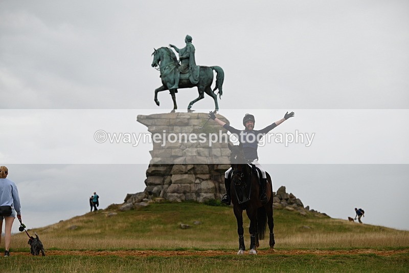 DSC_5729 - Time at Statue 11:46 to 12:16