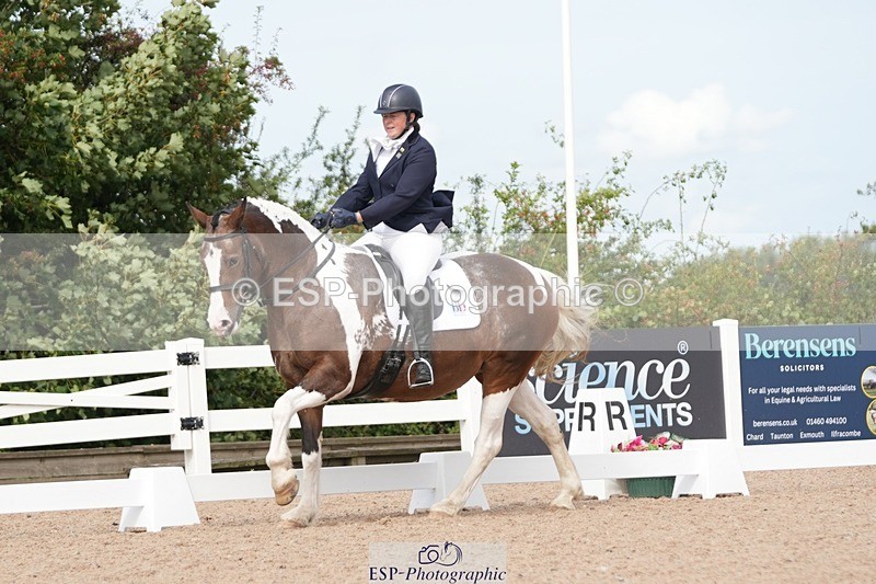 250906-113845-02040 - 080-Rebecca.MorrisSally.XIII