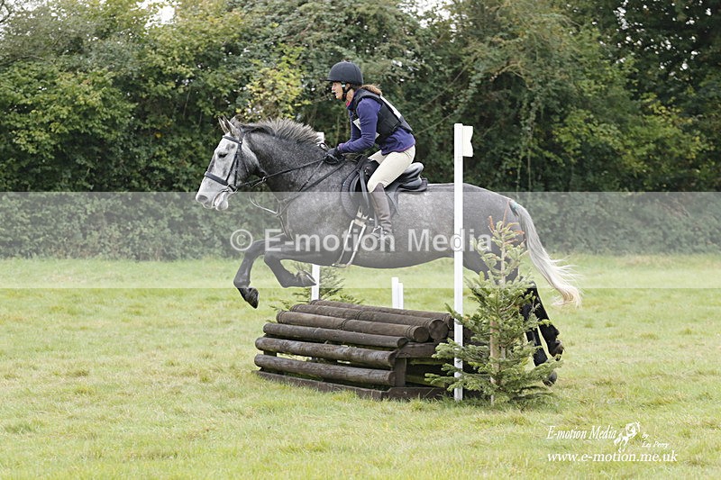  WWHT 171021 1921 - Novice Pairs (0.80m)  17/10/21