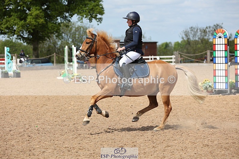 250504-124515-02574 - Cls 5 Pony Foxhunter and 1.10m Open
