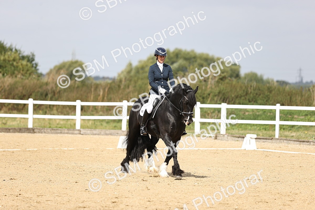 SBM_016726 - Class 14 Novice 23 - 11.53-12.56