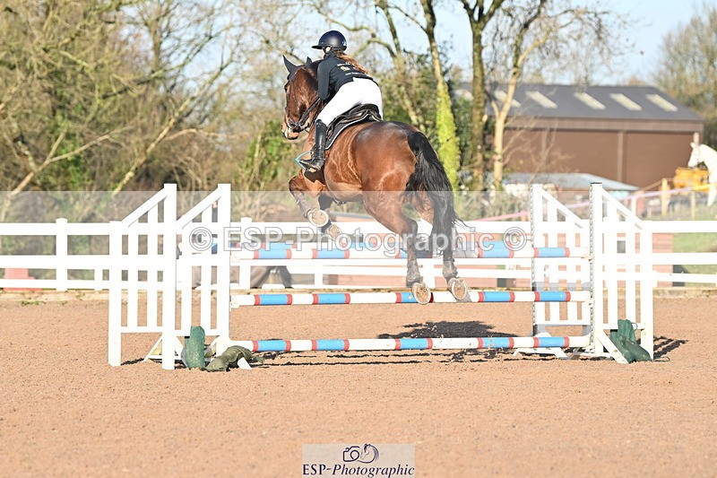 231210A-131614-02537 - Cls 20 Newcomers & 1.10m Open