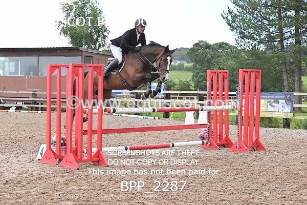 BPP_2287 - CLASS 4  FRI Senior Newcomers/ 1.10m Open