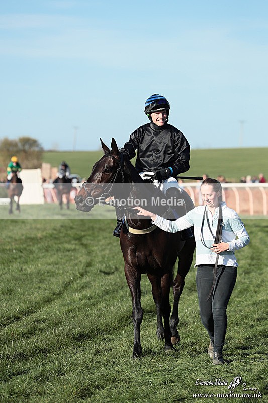 PtP 210326 1105 - VWH Cirencester Races 21/03/26