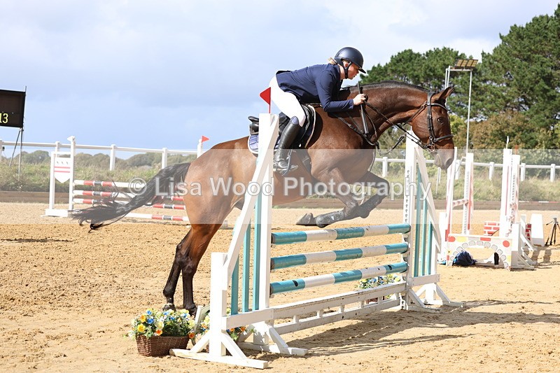 3E7A9756 - Class 10: Senior 95cm open