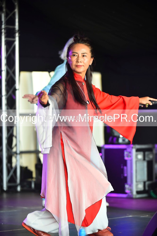 SH4_1518 - Tai Chi with Lisa Kay.