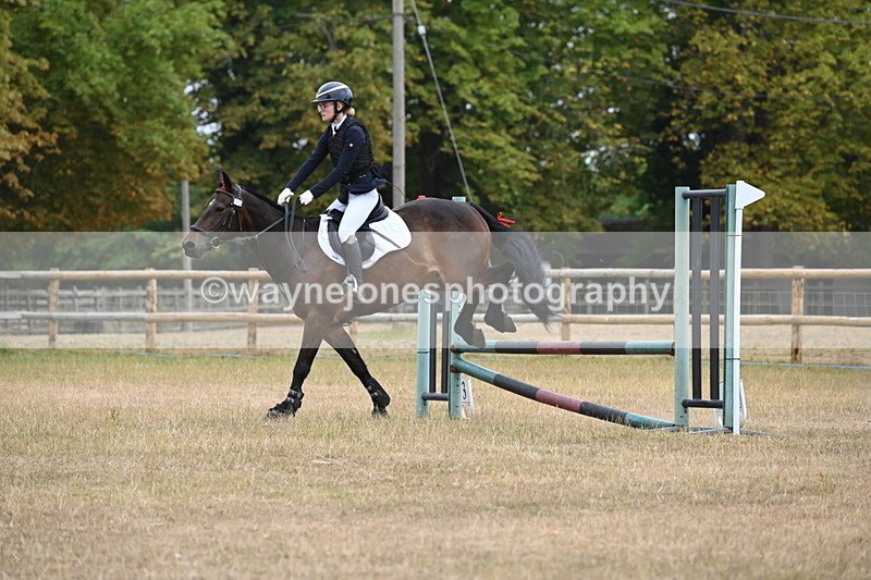 WJ6_0546 - Class 14 Intermediate Jumping 75cm