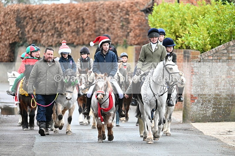 WJ7_1096 - Pub Corner