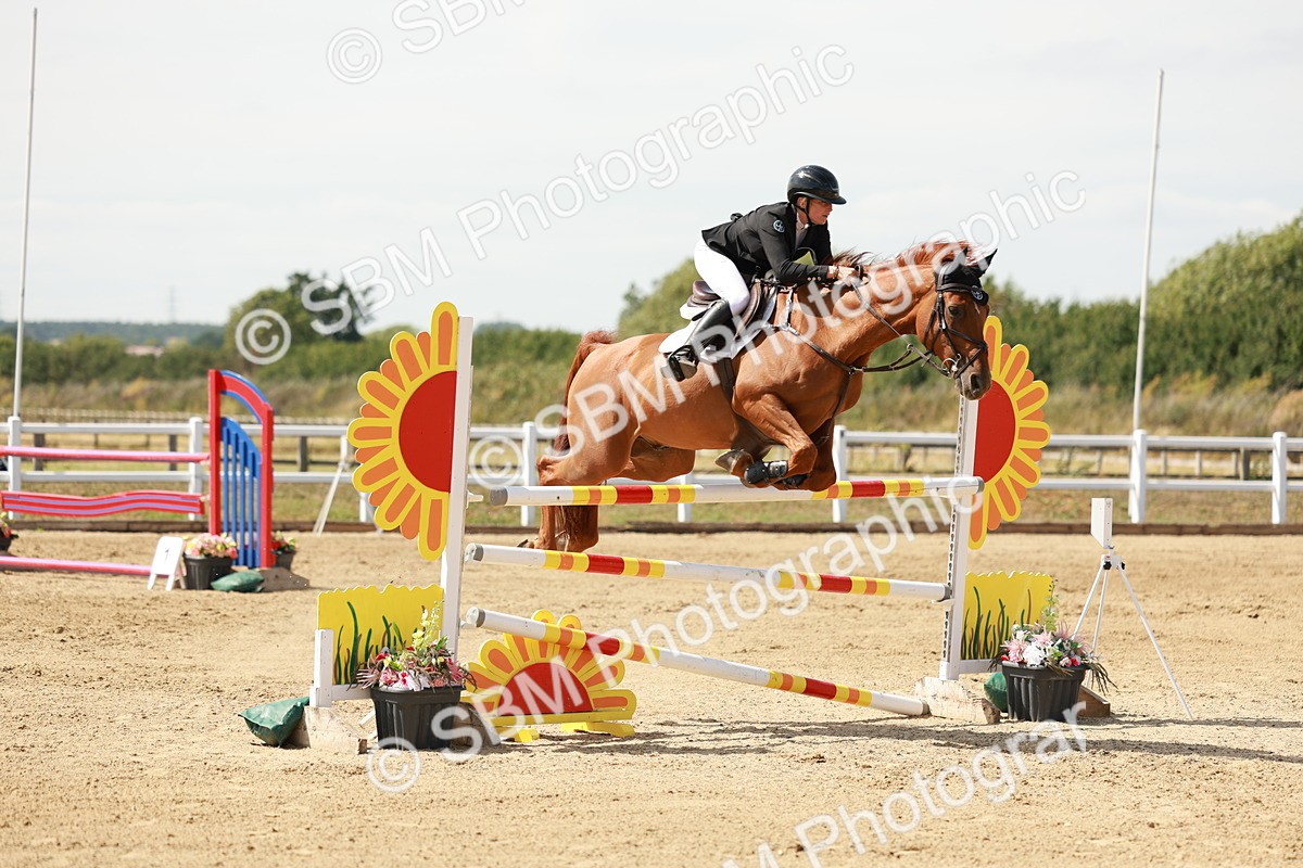 SBM_008009 - Class 4 - Senior Foxhunter - 1.20m Open