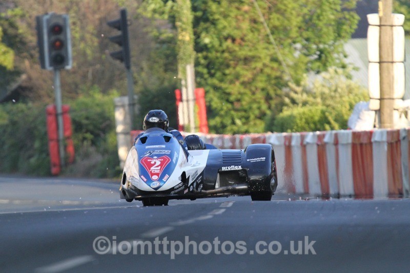 IMG_5626 - Thursday Practice - TT 2013 Side Car