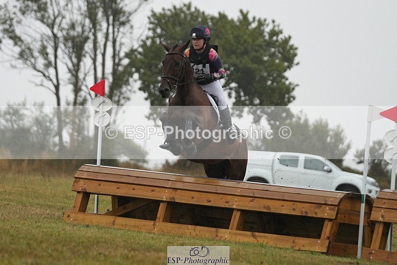 250830-152536-04030 - F-275-Eliza.Weekes