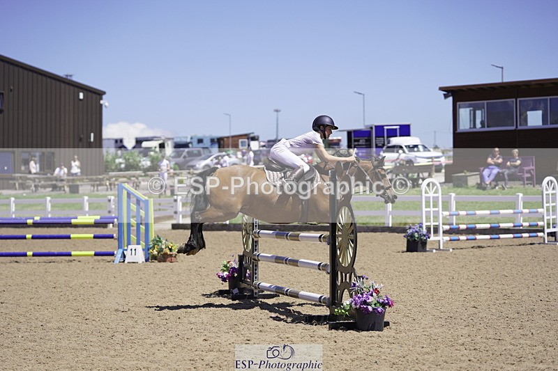 230624A-130916-01510 - Cls 24 Pony Discovery & 90cm Open