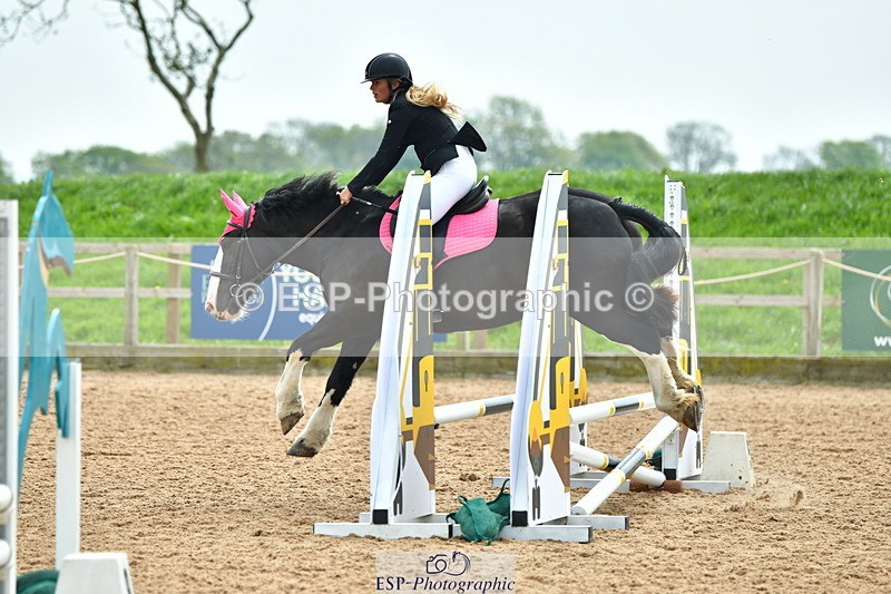 230513A-125848-00944 - Cls 34+35 Club 60cm