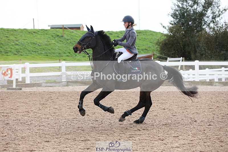 231112A-120724-03964 - Cls 18 Discovery & 1m Open