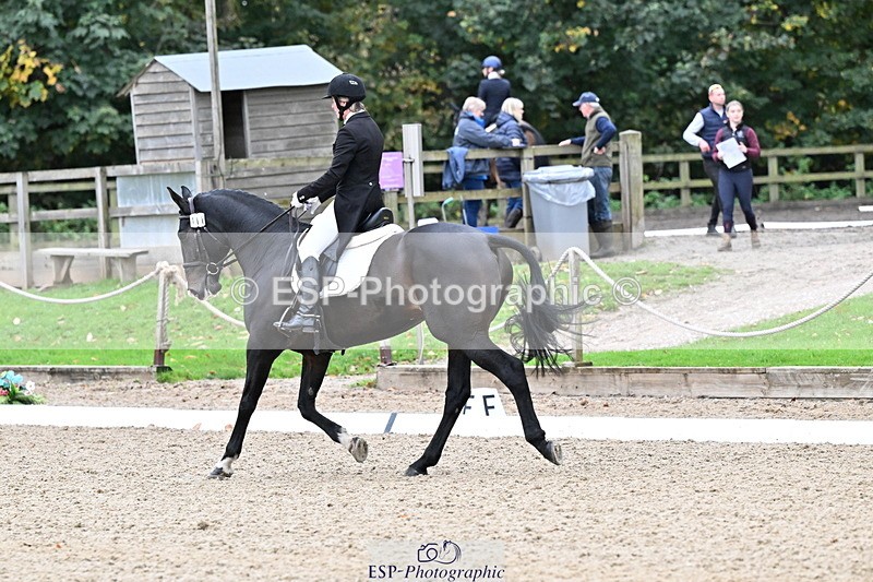 251022A-151937-00513 - B-111-Polly.Walker