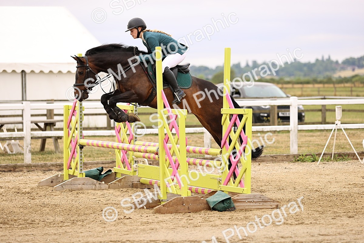 SBM_024301 - Class 8 - Clear Round