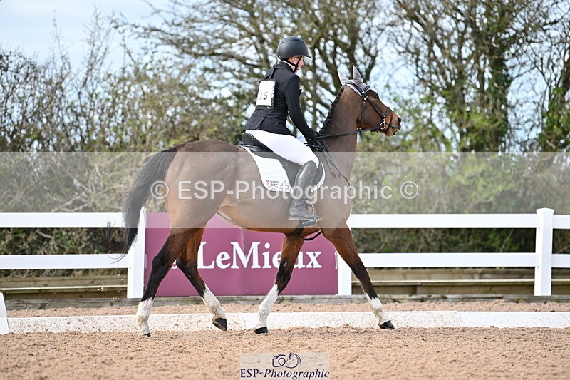 240324A-123114-02275 - Novice 28, 12.15 to 13.00