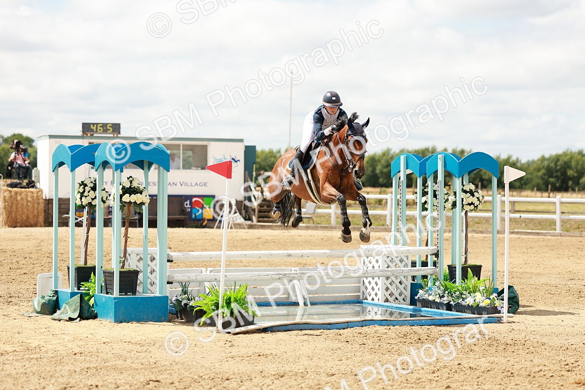 SBM_018491 - Class 21 - Senior Newcomers Championship 2d Rd