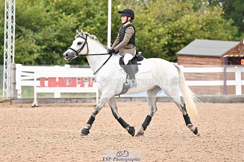 250819B-143732-00032 - Clear Round