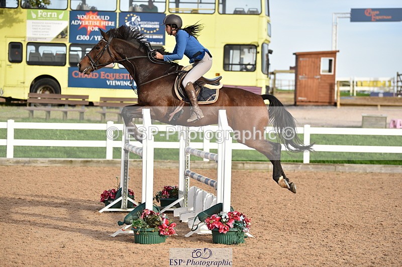 231015A-161652-09284 - Cls 27 1.10m Amateur Q 2nd R