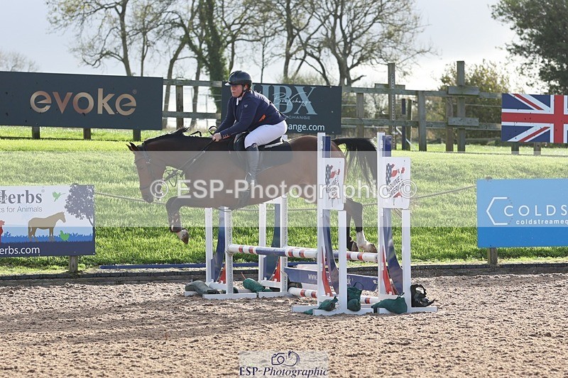 251025-100411-00783 - Cls 21+22 Club and Schools 60cm