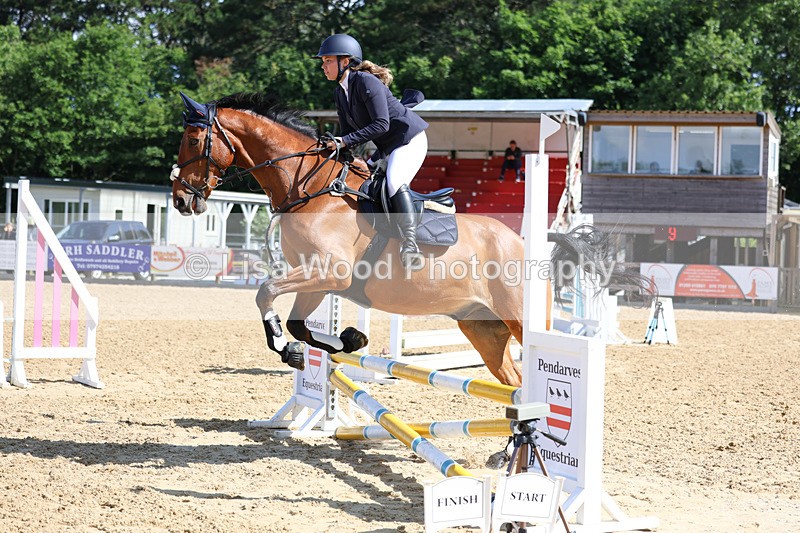 3E7A2547 - Class 2: 70cm Juniors and Seniors