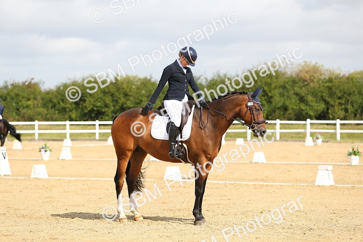 SBM_015659 - Class 13 - Novice 23 - 9.54-11.04