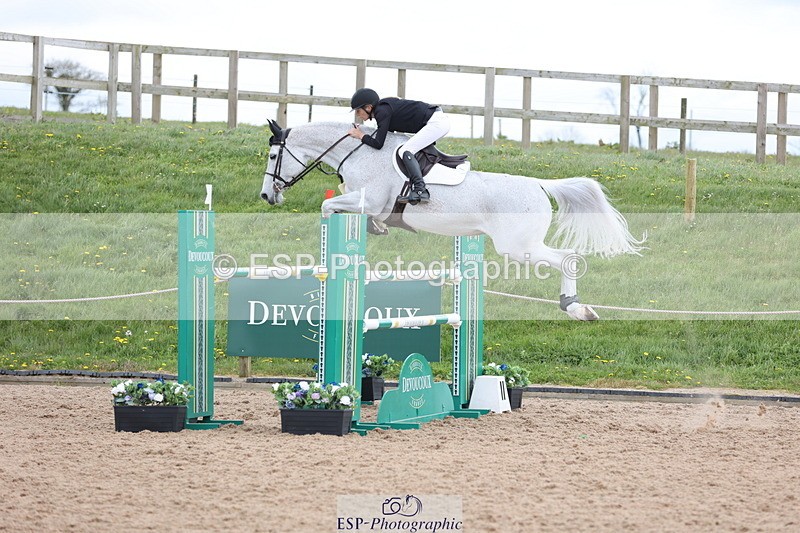 240419A-121710-07135 - Cls 6, 2 Star Medium Tour 1.35m